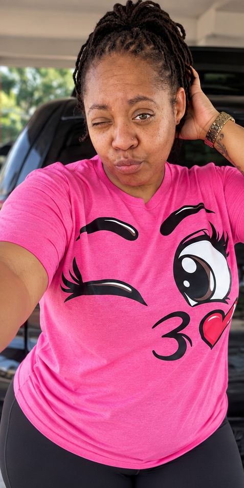 Wink & Kiss Graphic Tee 💋